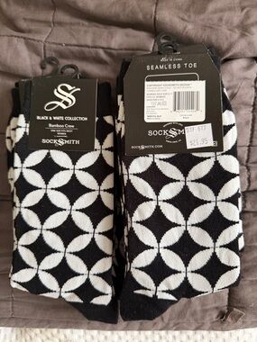 Socksmith Black & White Geometric Bamboo Crew Socks $20 for five pairs